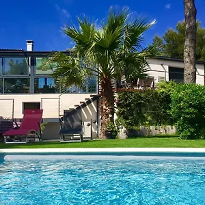 L'escale Cote Bleue And Maison d'hôtes Sausset-les-Pins