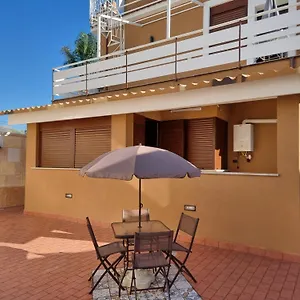  Hébergement de vacances Vida Loca -appartamento Vicino Aereporto E 200mt Italie